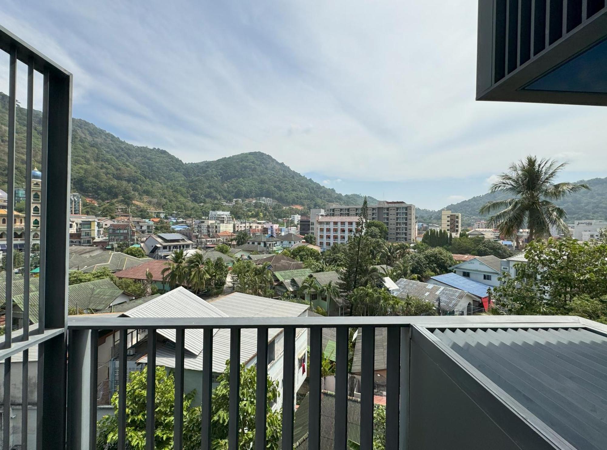 The Deck Condominium By Lofty Patong Экстерьер фото