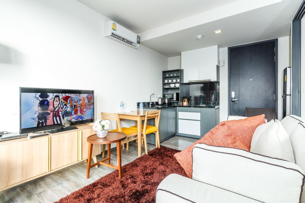 The Deck Condominium By Lofty Patong Экстерьер фото